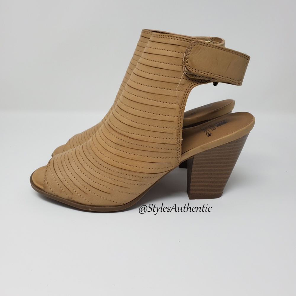 New White Mountain Slingbacks